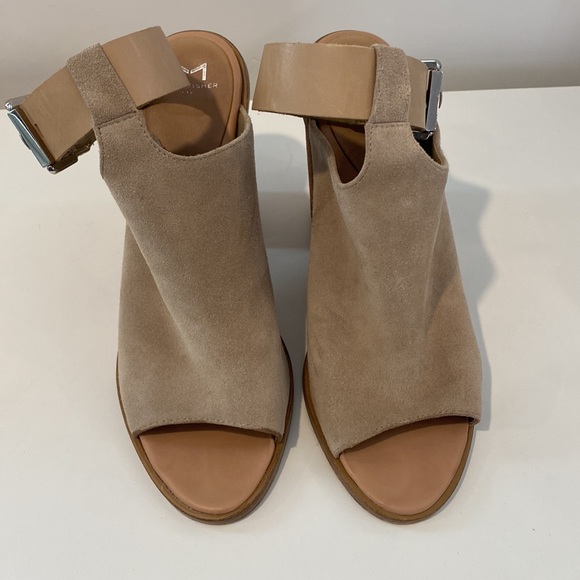 Marc Fisher buckle heeled sandal size 11 - Picture 6 of 11